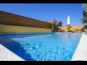 Apartmány Suza - relaxing & beautiful: A1(2+2), A2(4+2) Zadar - Riviéra Zadar  - bazén