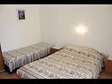Apartmány a izby Jagoda - comfy and cozy : A1 Lijevi (3+2), A2 Desni (3+2), R1(4) Zadar - Riviéra Zadar  - Izba - R1(4): spálňa
