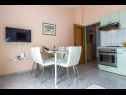 Apartmány Suza - relaxing & beautiful: A1(2+2), A2(4+2) Zadar - Riviéra Zadar  - Apartmán - A2(4+2): kuhyňa a jedáleň