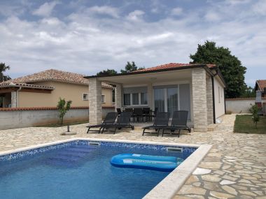 Dovolenkovy dom LjubaV - with pool : H(4) Medulin - Istria  - Chorvátsko 