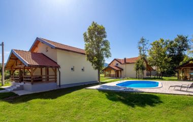  Blue house - outdoor pool: H(8+2) Plaški - Kontinentálne Chorvátsko - Chorvátsko 