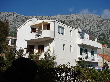 Apartmány Durda1 - 50 m from beach: A1(2+2), B2(2+2), C3(2+1) Igrane - Riviéra Makarska 