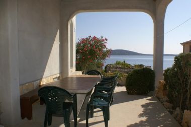 Apartmány Barry - sea view and free parking : A1(2+2), A2(2+2), A3(2+2), A4(2+2) Sevid - Riviéra Trogir 