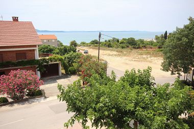 Apartmány Ranka - 100 m from sea: SA1(2+1), A2(5) Zadar - Riviéra Zadar 