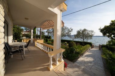 Dovolenkovy dom Villa Petar 1 - 10m from sea: H(4) Zadar - Riviéra Zadar  - Chorvátsko 